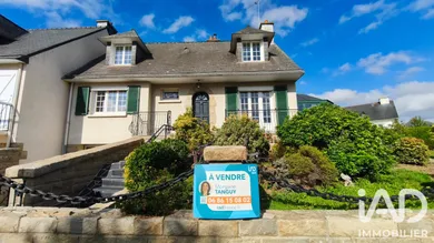 Maison traditionnelle à Montgermont (35760)