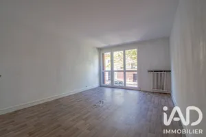 Apartment in Montrouge (92120)