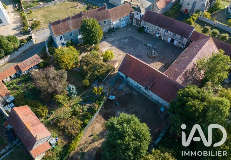 Maison 15 pièces 488 m² · à Betz · 488 m² · 435 000 €