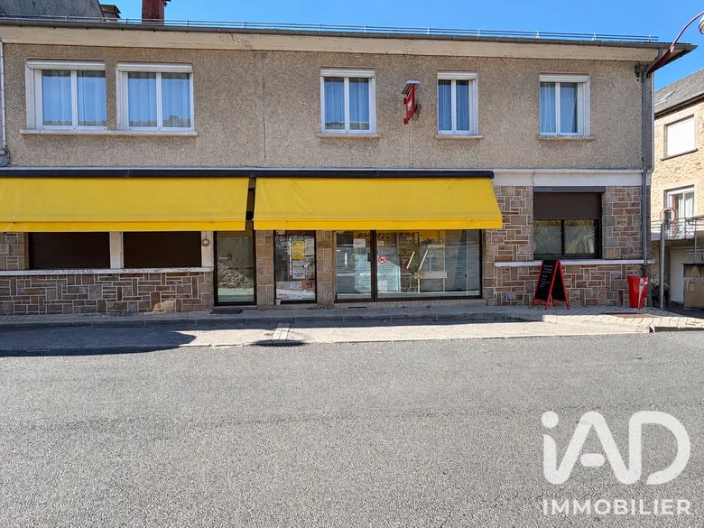 Maison 6 pièces 222 m² · à Villefranche-de-Panat · 222 m² · 179 000 €