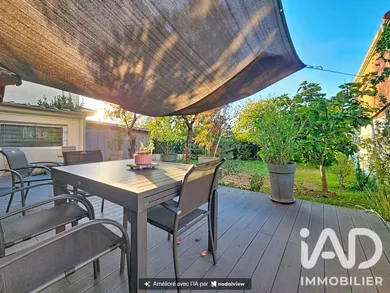 House in Champs-sur-Marne (77420)