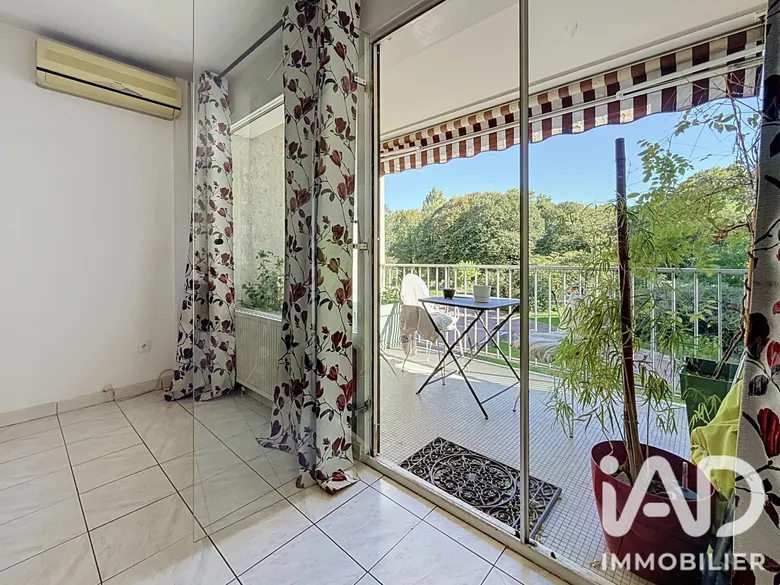 Appartement 4 pièces 98 m² · à Grenoble · 98 m² · 115 000 €