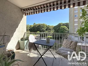Apartment in Grenoble (38100)