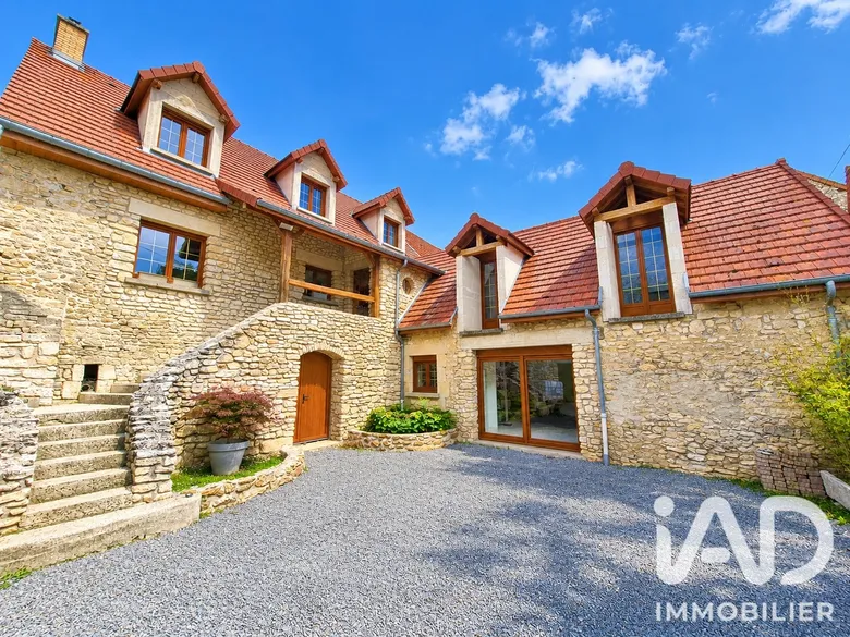 Maison 8 pièces 170 m² · à Savigny-sur-Ardres · 170 m² · 389 000 €