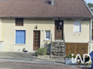 Maison à Saint-Saud-Lacoussière (24470)