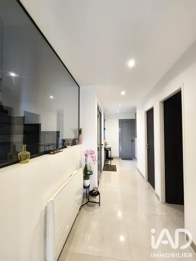 Maison d'architecte à Guérard (77580)