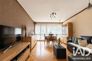 Apartment in Thiais (94320)