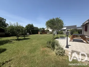 Detached house in Le Vaudreuil (27100)