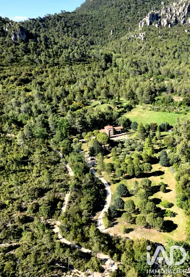 Bastide à La Roquebrussanne (83136)