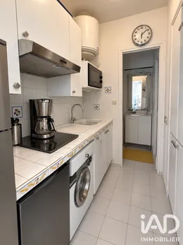 Apartment in Paris (75015)