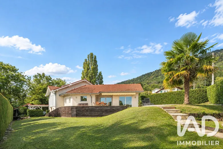 Maison 8 pièces 250 m² · à Saint-Cergues · 250 m² · 899 000 €