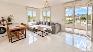 Apartment in Mandelieu-la-Napoule (06210)