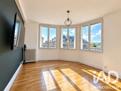 Appartement à Charleville-Mézières (08000)