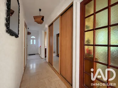 Maison traditionnelle à Béthemont-la-Forêt (95840)