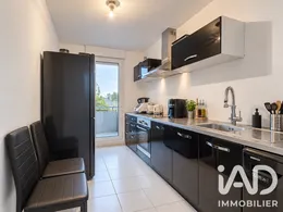 Apartment in Les Mureaux (78130)