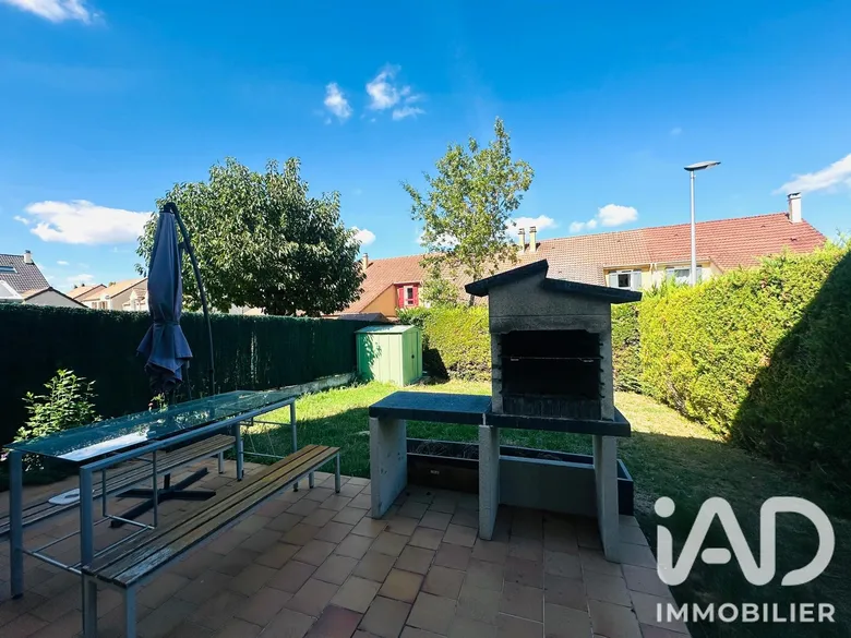 Maison 4 pièces 104 m² · à Aubergenville · 104 m² · 300 000 €