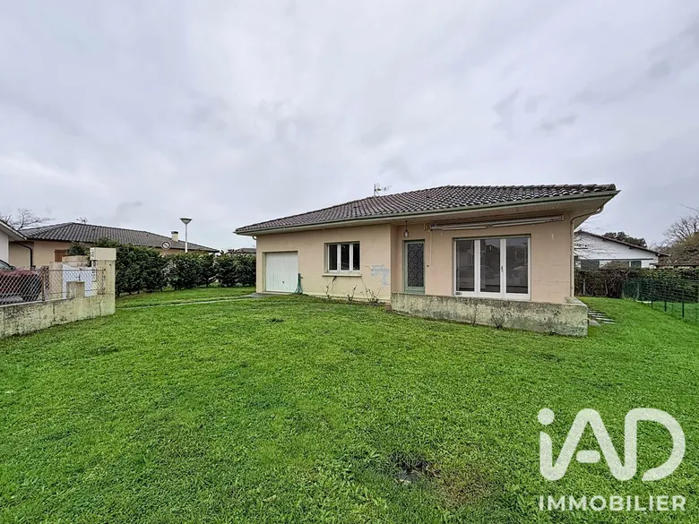 Maison 2 pièces 64 m² · à Saint-Pierre-du-Mont · 64 m² · 700 €/mois