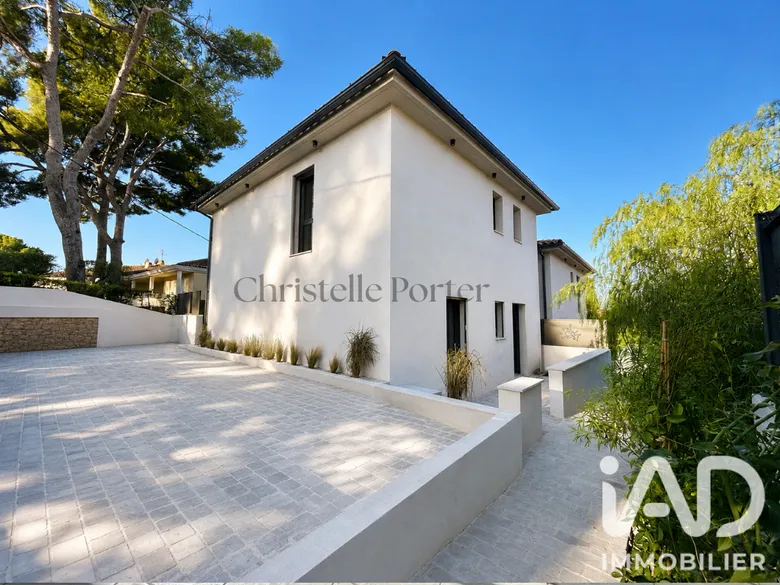 Maison 4 pièces 105 m² · à Sanary-sur-Mer · 105 m² · 1 080 000 €
