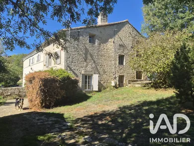 Maison à Celles-sur-Belle (79370)