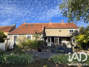 Maison de village à Thury (89520)
