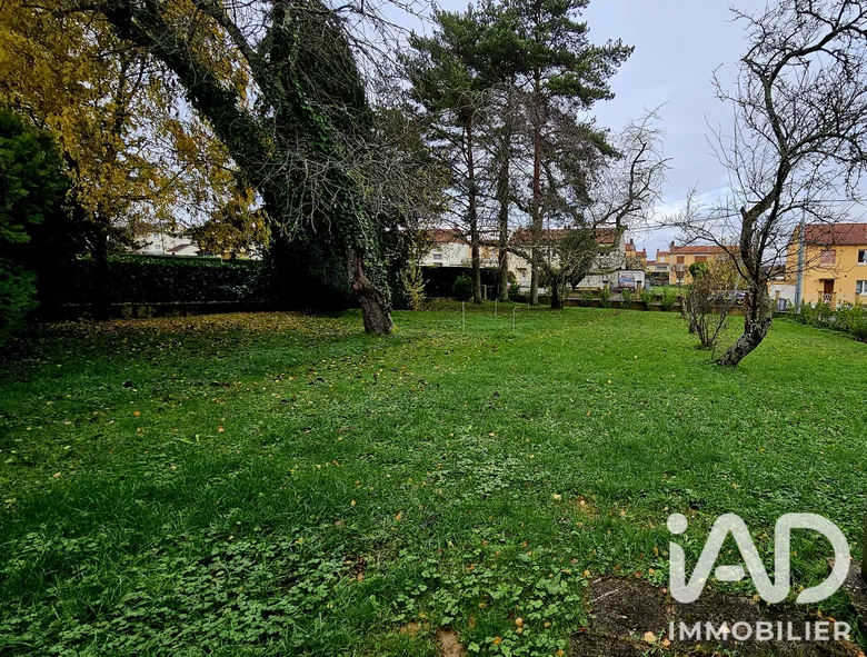 Terrain 747 m² · à Fameck · 160 000 €