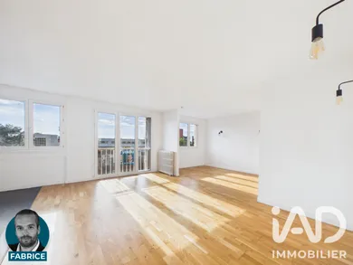 Apartment in Maisons-Alfort (94700)