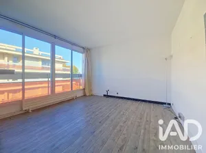 Apartment in Mareil-Marly (78750)