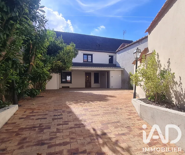 Maison 8 pièces 225 m² · à Cormontreuil · 225 m² · 829 000 €