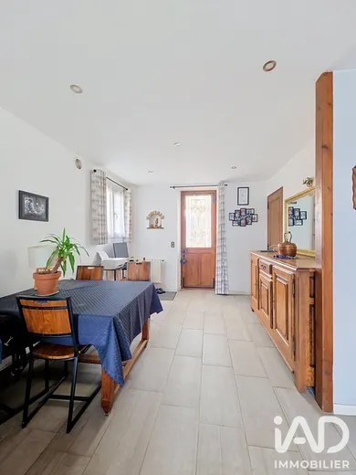 Maison à Combs-la-Ville (77380)