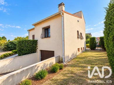 Traditional house in Saint-Estève (66240)