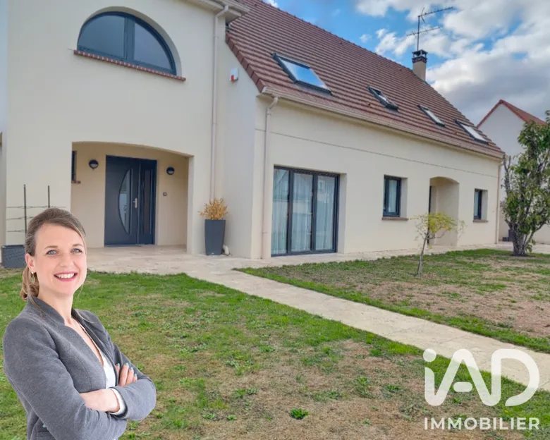 Maison 9 pièces 257 m² · à Corbreuse · 256,8 m² · 634 000 €