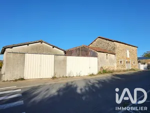 Traditional house in Scillé (79240)