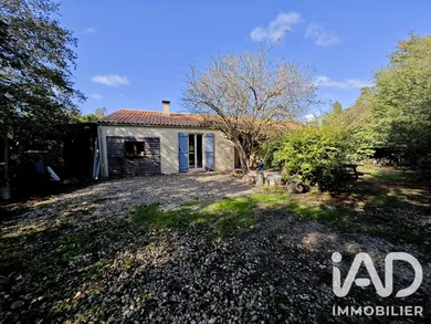 Ferme à Ensigné (79170)