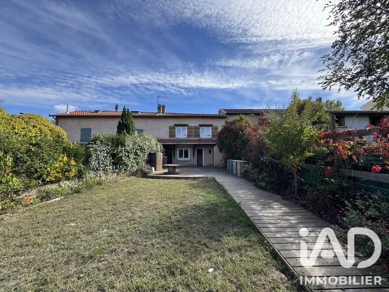 Maison 5 pièces 125 m² · à Brindas · 125,2 m² · 330 000 €