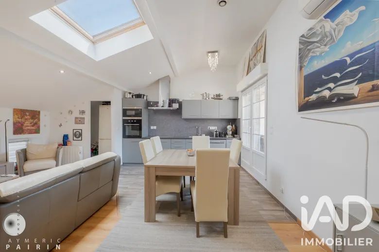 Immeuble 379 m² · à Moulins-lès-Metz · 378,6 m² · 555 000 €