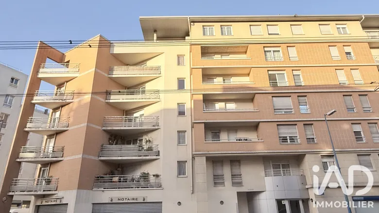 Appartement 3 pièces 62 m² · à Bobigny · 61,6 m² · 217 000 €