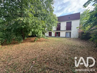 Studio à Châtenay-Malabry (92290)