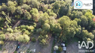 Terrain à bâtir à Les Bordes (45460)
