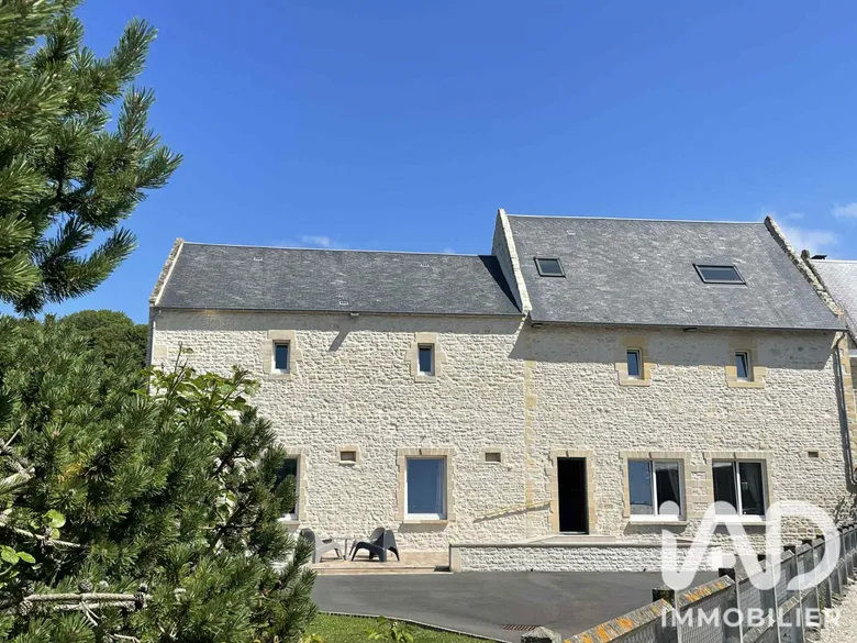 Maison 8 pièces 299 m² · à Commes · 299 m² · 698 000 €