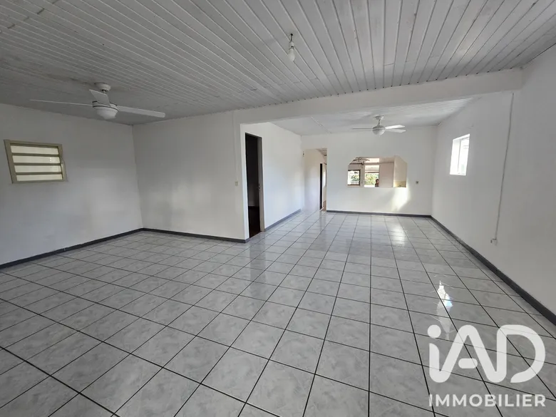 Maison 5 pièces 90 m² · au Tampon · 90 m² · 235 000 €