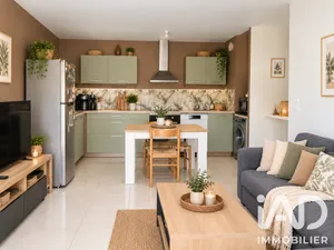 Apartment in Floirac (33270)
