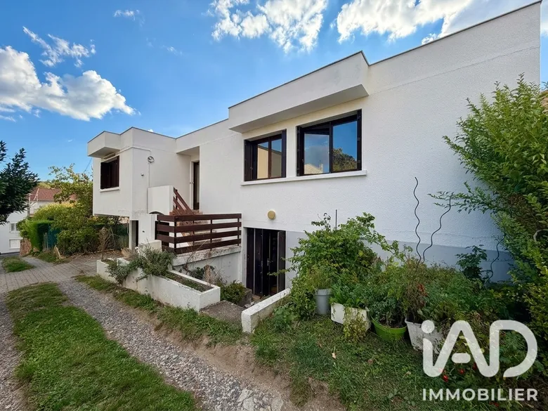 Maison 5 pièces 117 m² · à Châtel-Guyon · 117 m² · 210 000 €
