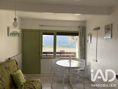 Appartement à Murat-le-Quaire (63150)