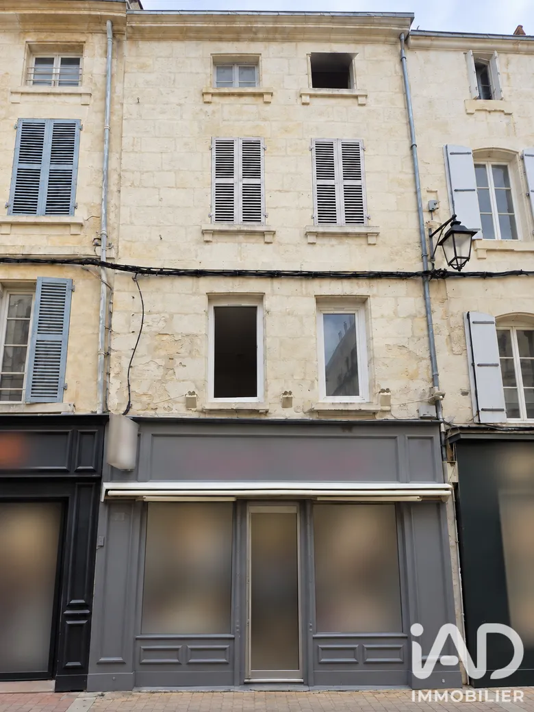 Local commercial 100 m² · à Niort · 100 m² · 214 840 €