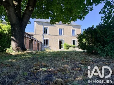 Maison de ville à Mehun-sur-Yèvre (18500)