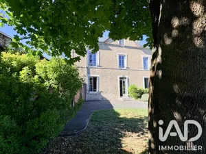 Townhouse in Mehun-sur-Yèvre (18500)
