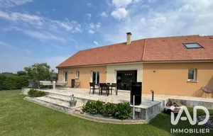 Architectural house in Laigné-en-Belin (72220)