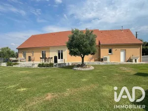 Architectural house in Laigné-en-Belin (72220)