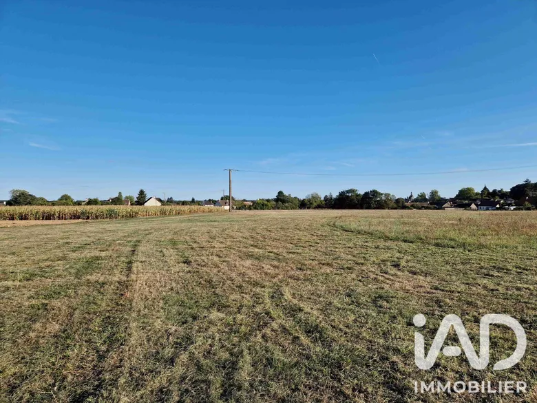 Terrain 21231 m² · à Cloyes-les-Trois-Rivières · 118 000 €