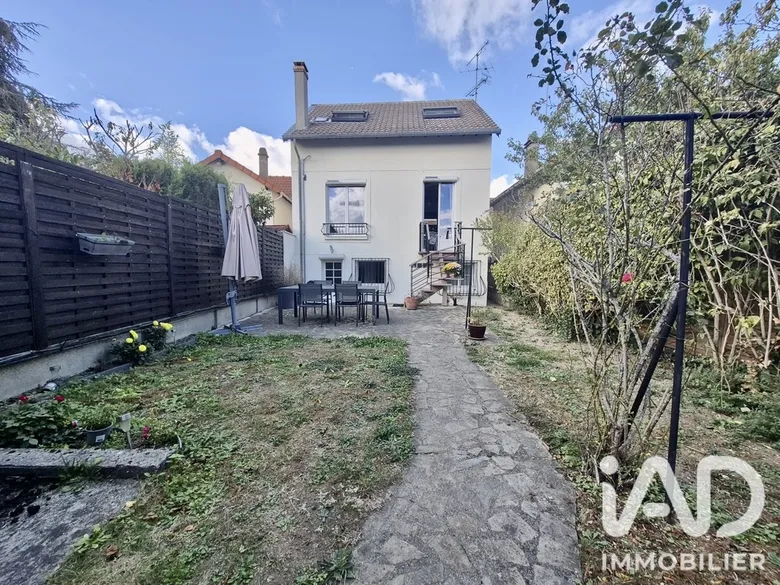 Maison 6 pièces 148 m² · à Thiais · 148 m² · 549 000 €